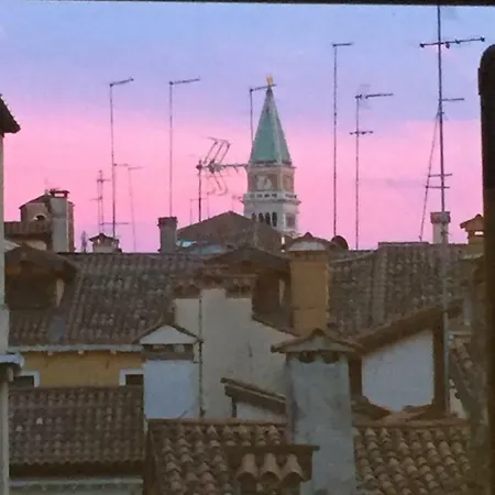 Romantic Rialto