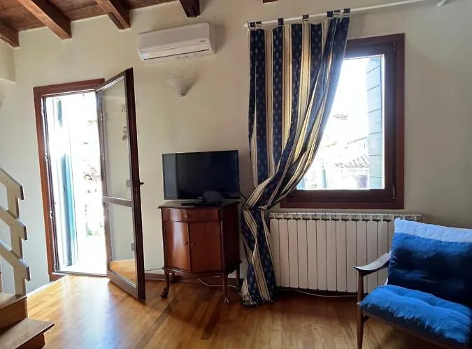 Romantic Rialto * البندقية